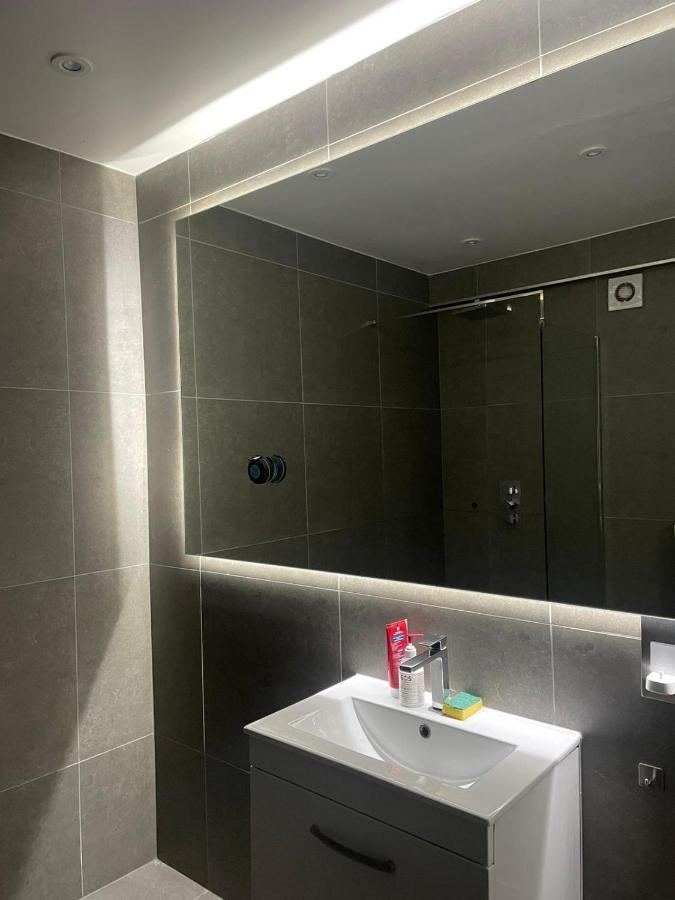 Balham, South London Spacious Guest House 1, 6 Rooms Available 外观 照片