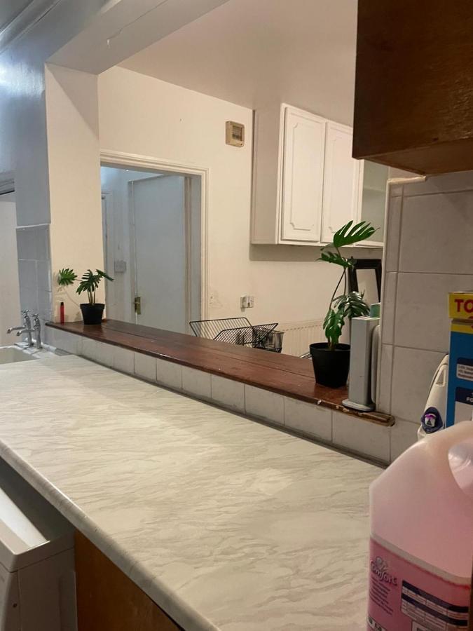Balham, South London Spacious Guest House 1, 6 Rooms Available 外观 照片