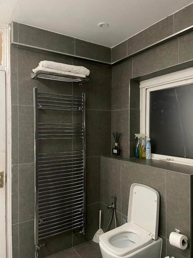 Balham, South London Spacious Guest House 1, 6 Rooms Available 外观 照片