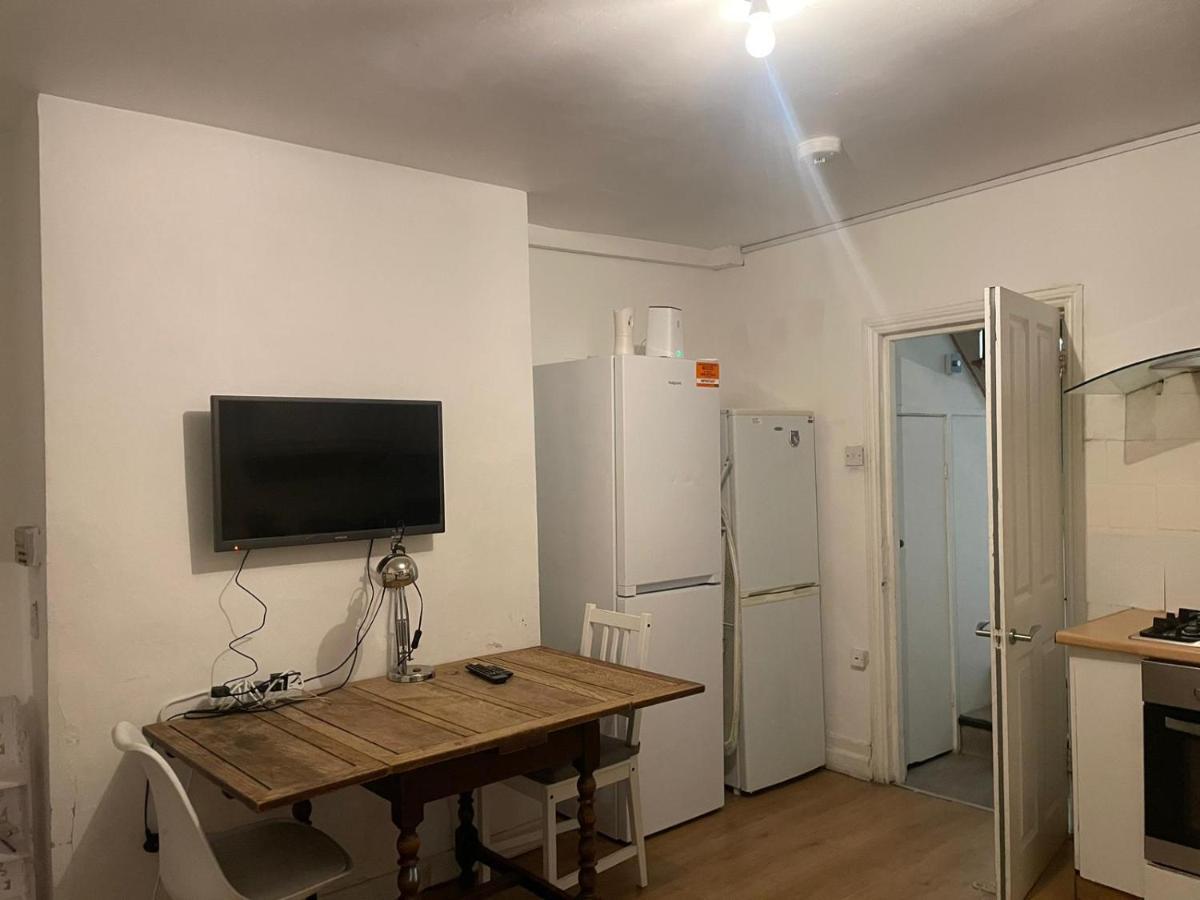 Balham, South London Spacious Guest House 1, 6 Rooms Available 外观 照片