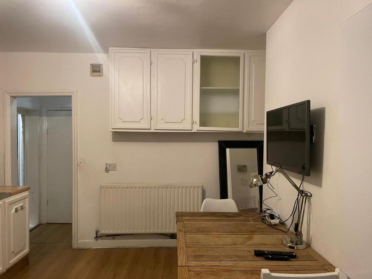 Balham, South London Spacious Guest House 1, 6 Rooms Available 外观 照片