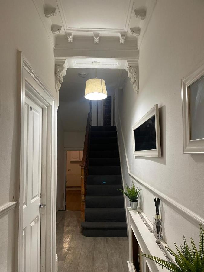 Balham, South London Spacious Guest House 1, 6 Rooms Available 外观 照片