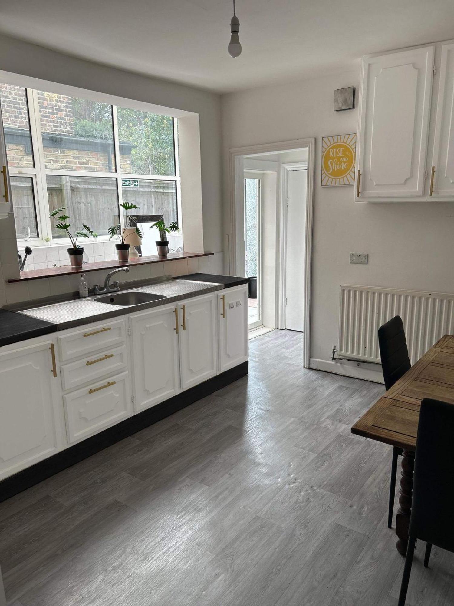 Balham, South London Spacious Guest House 1, 6 Rooms Available 外观 照片
